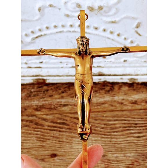 Vintage Brass INRI Crucifix Cross Jesus Wall Hanging - Picture 3 of 11